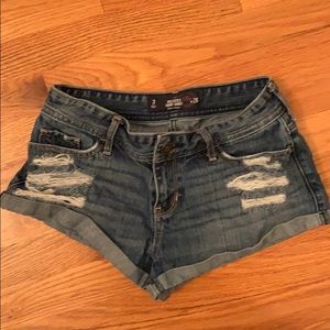 Hollister Short